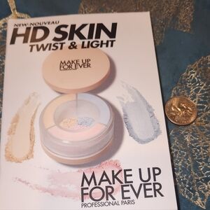 MUFE HD Skin Twist & Light finishing loose powder